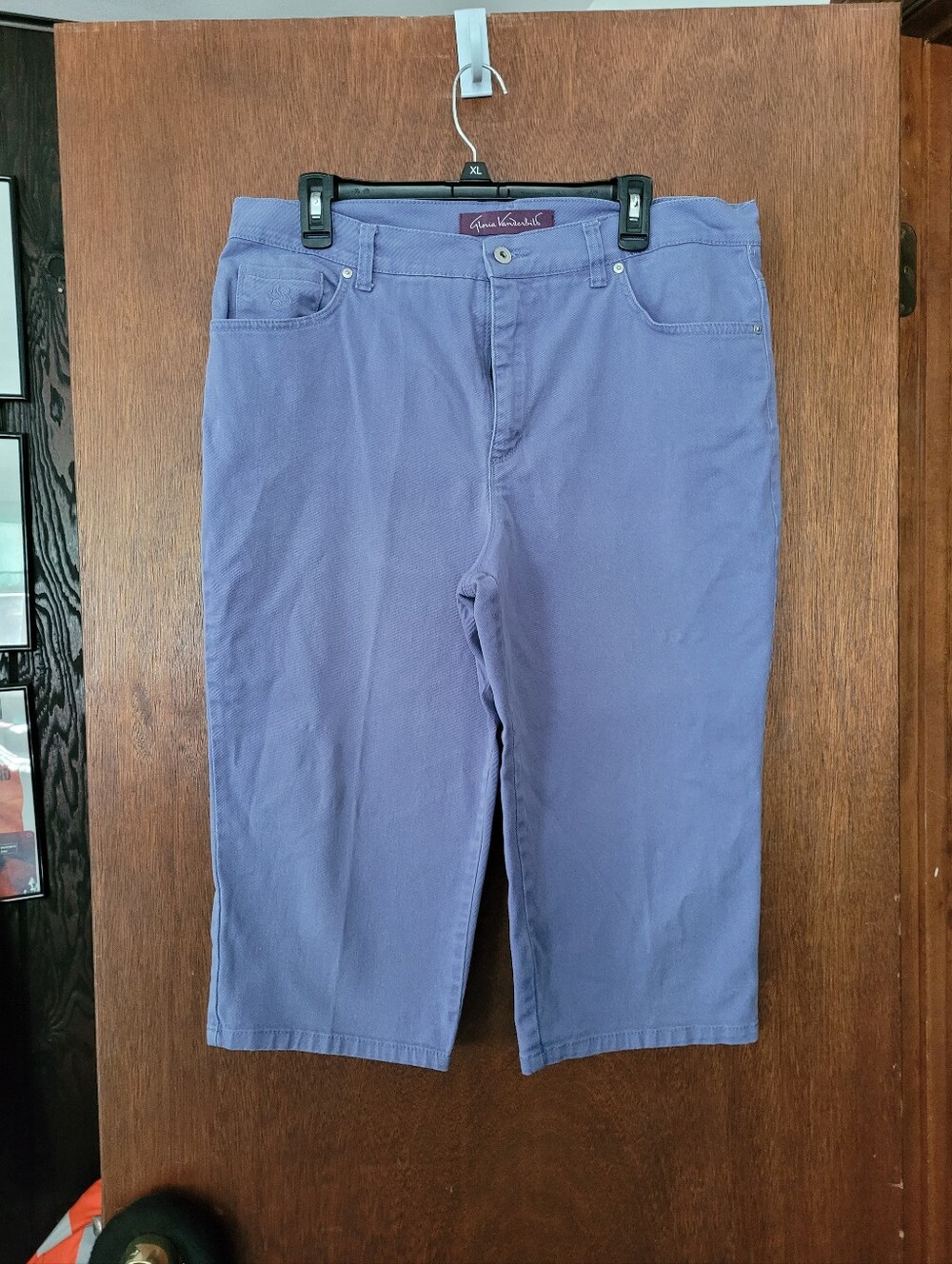 GV Womabs Capri Jeans